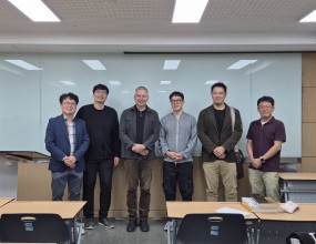 Prof. Wojciech Chrzanowski from The University of Sydney visited&nbsp;Sookmyung Women's University on Oct. 17 2025